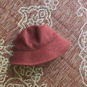 bucket hat